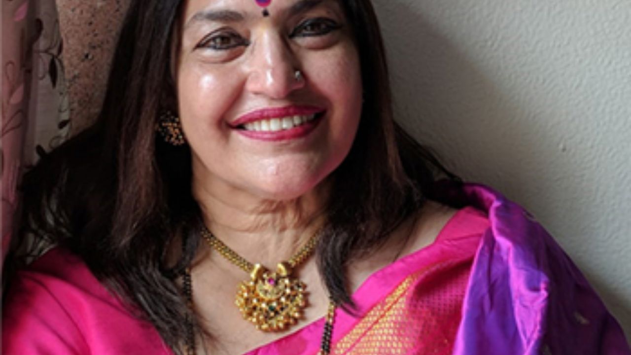Usthadian Academy / Renowned Indian Dancer Dr. Uma Rele was Honoured with the Maharashtra Gaurav Award | 22 mar 2024 Usthadian Academy / Renowned Indian Dancer Dr. Uma Rele was Honoured with the Maharashtra Gaurav Award